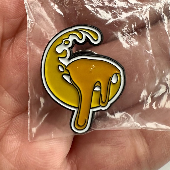 Gelato Canna Co Collectable Pin - Picture 2 of 3